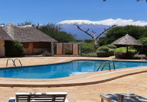 Гостиница AA Lodge Amboseli  Ol Tukai